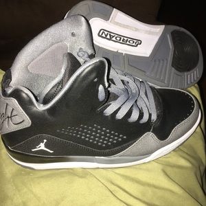Jordan's size 8