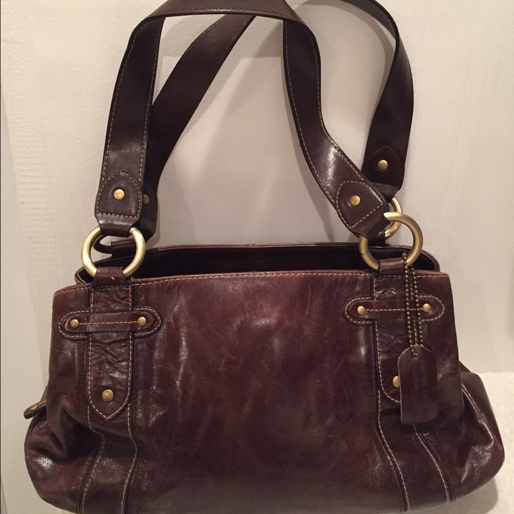 Basic brown handbag