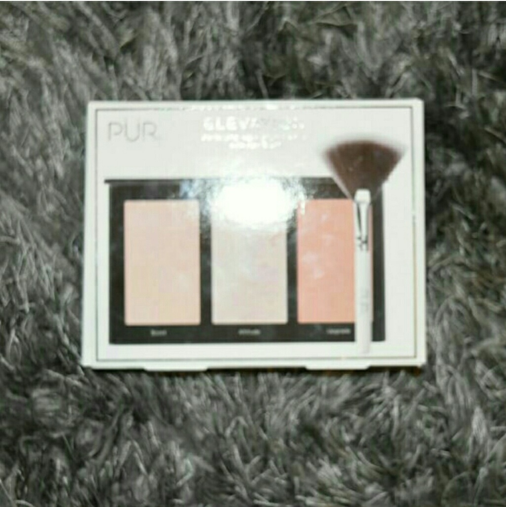 Pur highlighter with brush