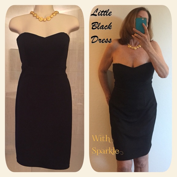 Forever 21 Dresses & Skirts - 🎉🥂Strapless LBD with Golden Threads