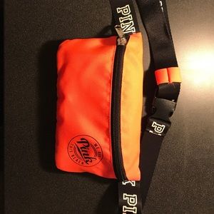 Neon orange VS Pink fanny pack