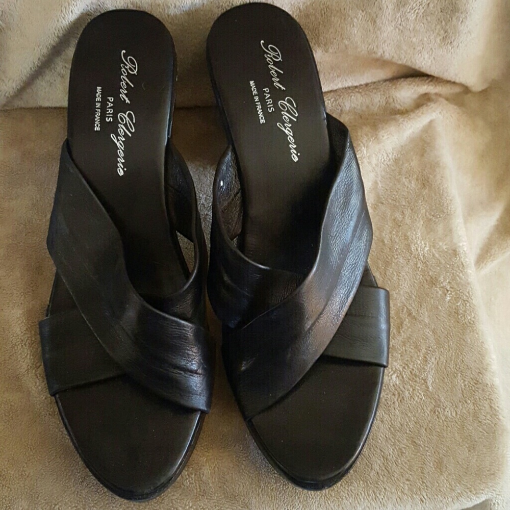Very confortable every day to anywhere sandal
