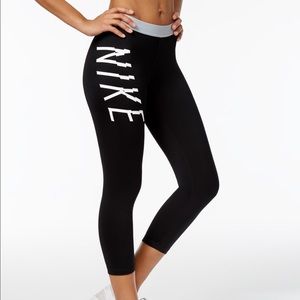 S NWT NIKE LEGGINGS