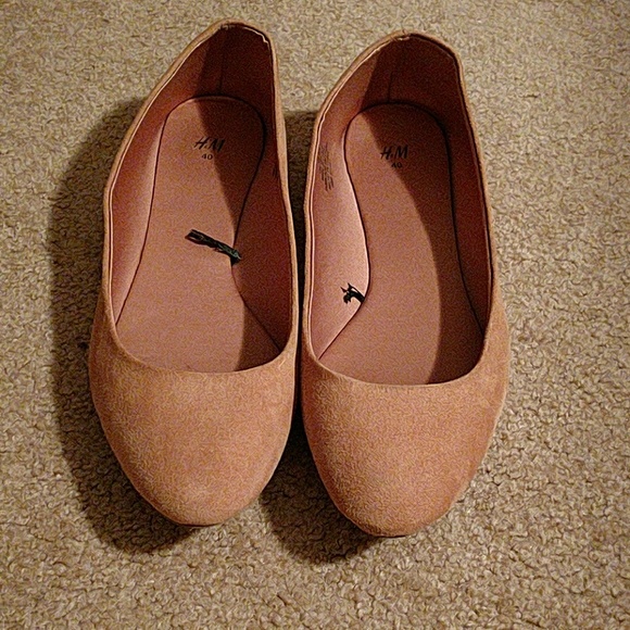 H&M Flats - Picture 3 of 3