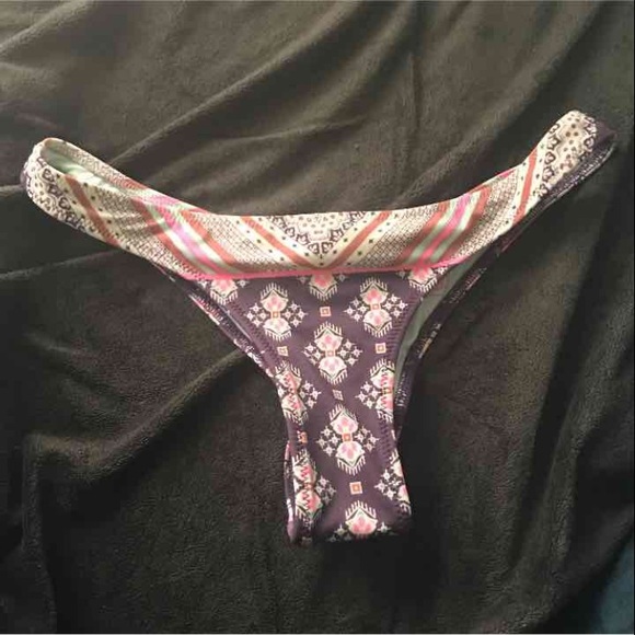 NWOT XS Victoria's Secret Itsy Bikini Bottom - Picture 2 of 4