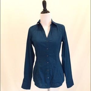 🎉🎉NWT EXPRESS FITTED "THE ESSENTIAL" SHIRT🎉🎉