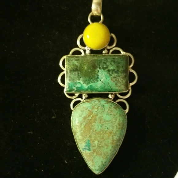 Pendent - Picture 2 of 2