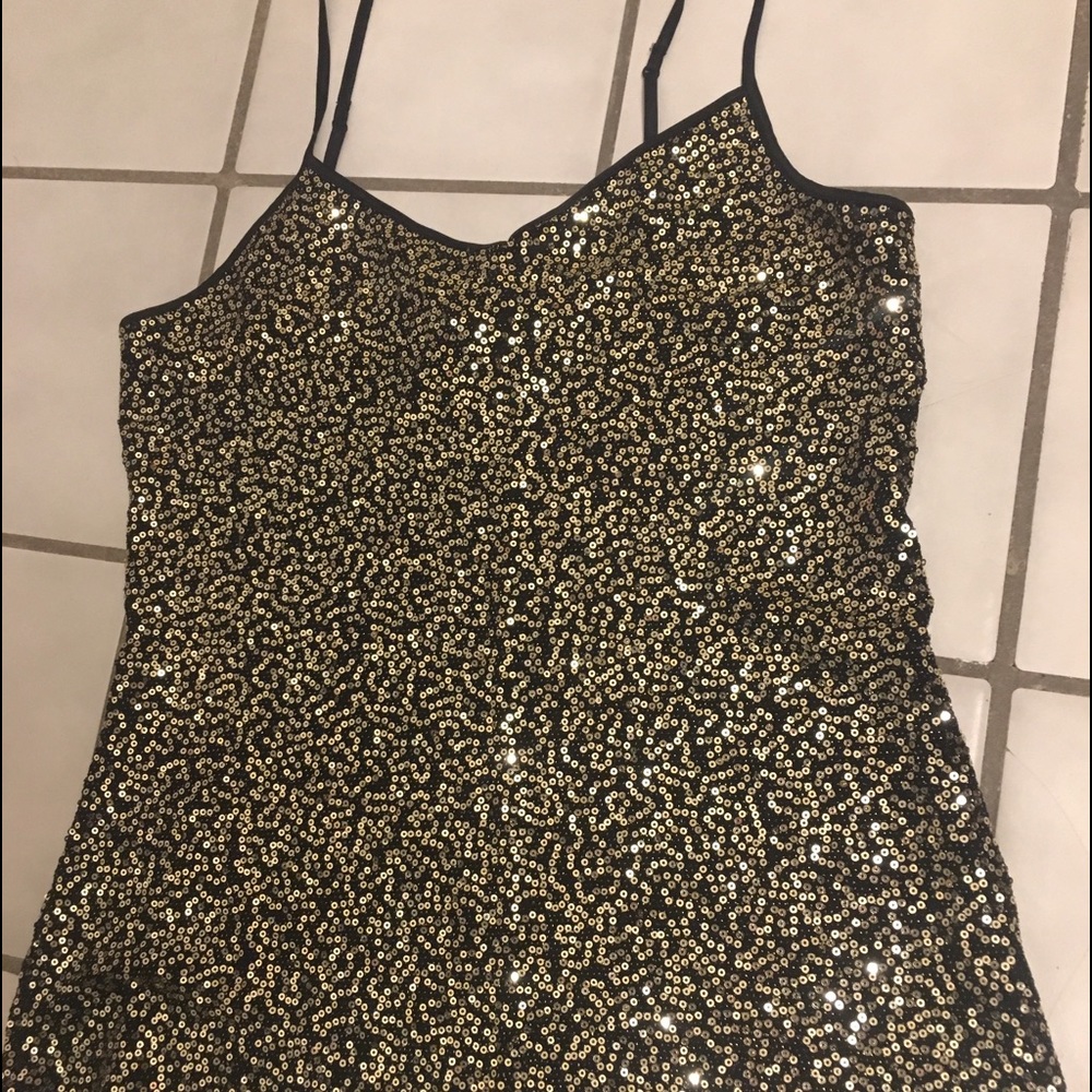 Express sequin top