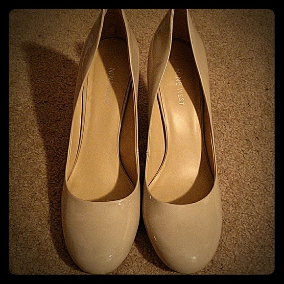 Nine West heels - Picture 1 of 4