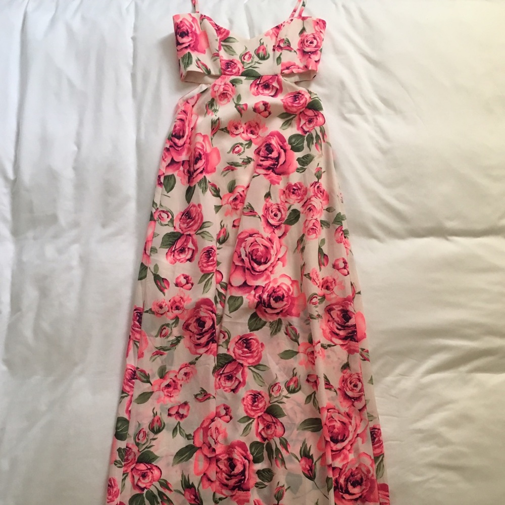 Nookie Floral Print Cut-Out Maxi Dress