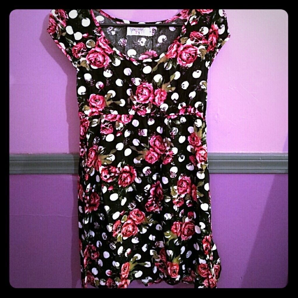 Cute baby doll fit floral dress
