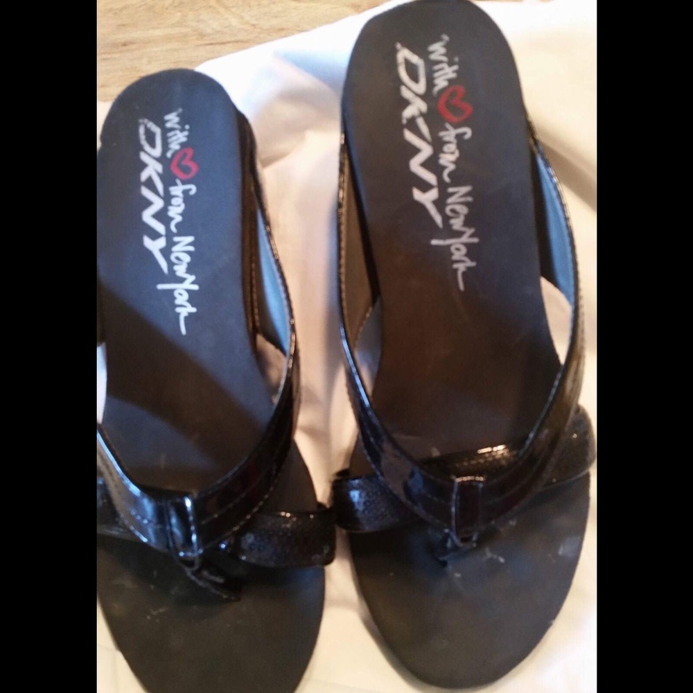 DKNY sandals