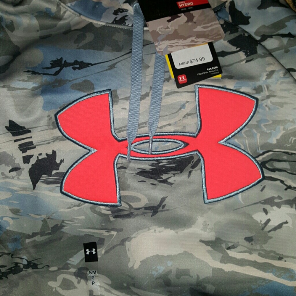 Camo Under Armour hoodie