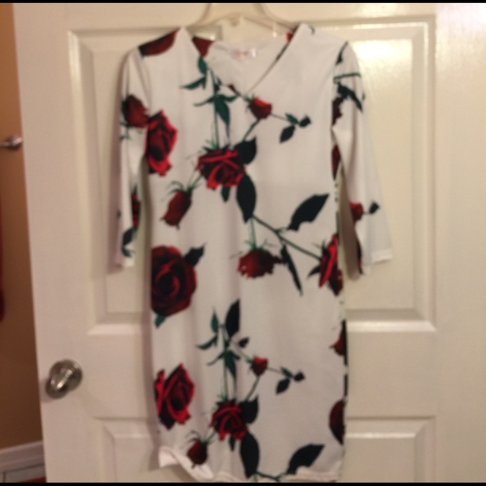 Pretty 3/4 sleeve dress