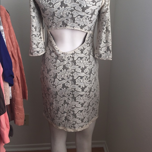 Cream lace dress - Picture 6 of 8