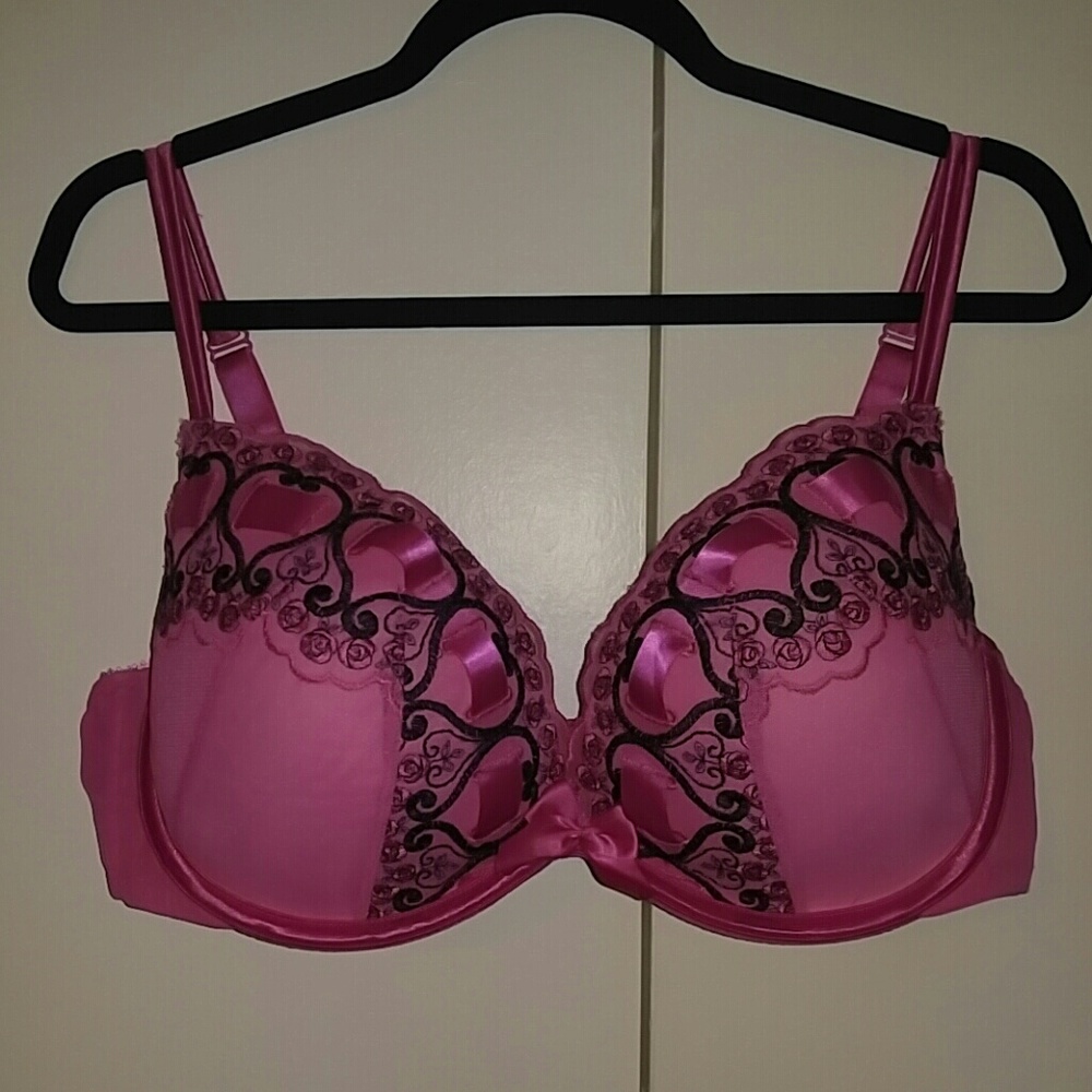 Sexy pink LB bra