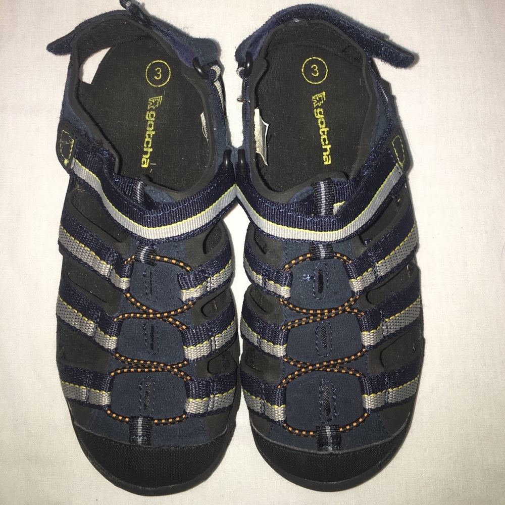 Sold Boys navy sandal (3)