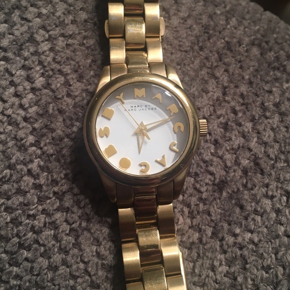 Marc by Marc Jacobs gold women's watch - Picture 2 of 2