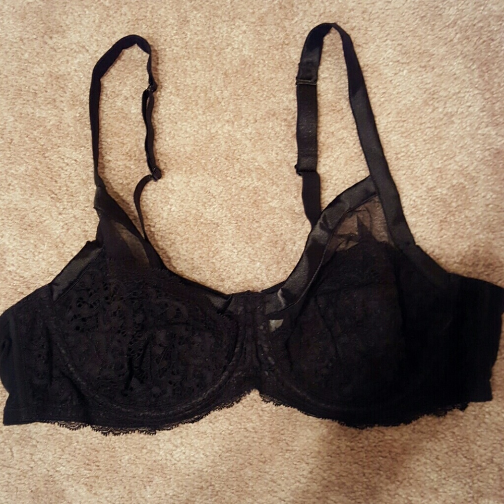 *REDUCED!* Black lace unlined, underwire bra