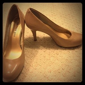 Madden Girl 7.5 nude heels