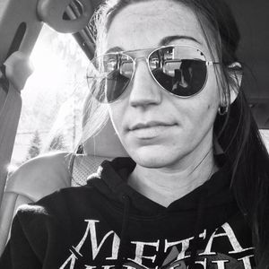 Meet your Posher, Melissa