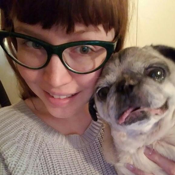 Meet your Posher, Sarah - Picture 2 of 3