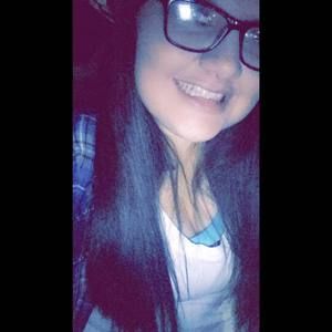 Meet your Posher, Latasha