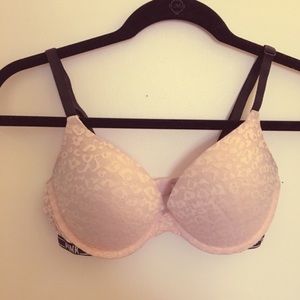 32 D Pink Bra