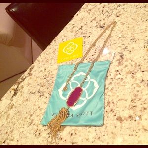 Kendra Scott Necklace
