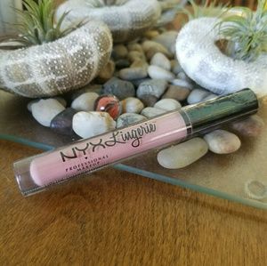 NYX Lip Lingerie #16 CHEEKIES