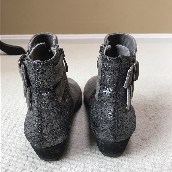 Vince Camuto Madalline Ankle Boots - Picture 4 of 6