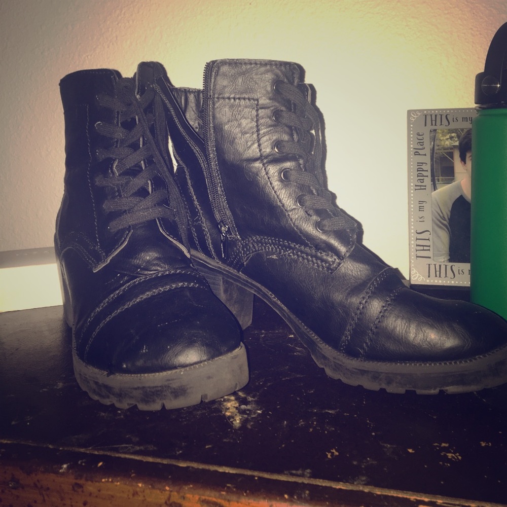 ✨💥Heeled Combat Boots 💥✨