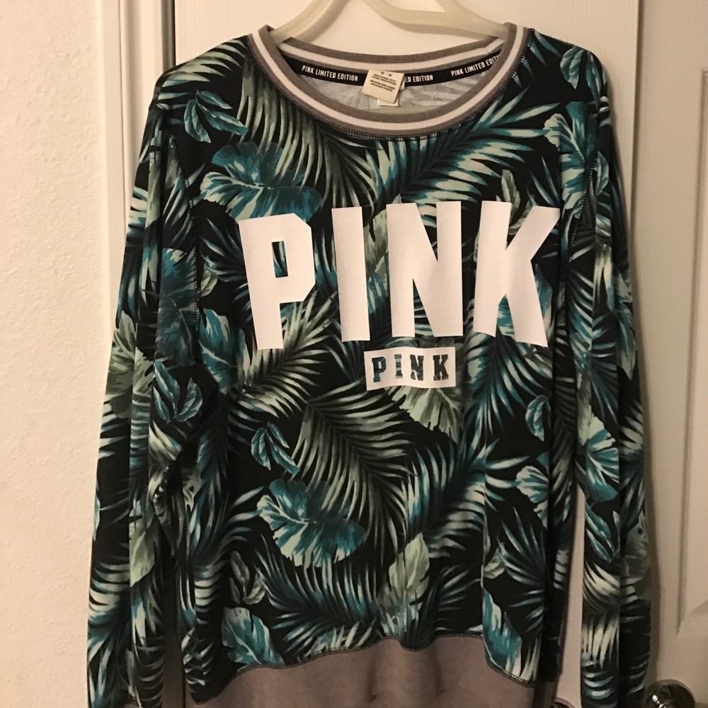Long sleeve VS limited edition sweater