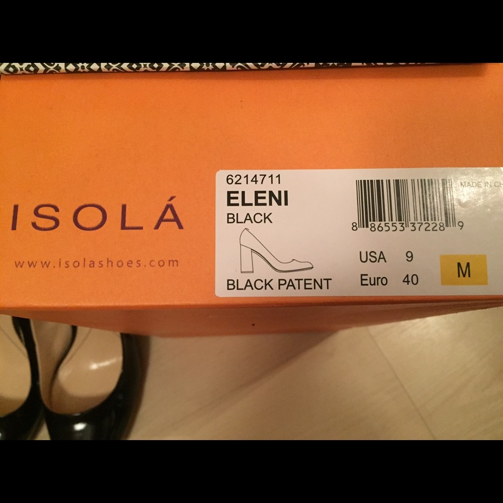 ISOLA Eleni black patent pumps size 9M