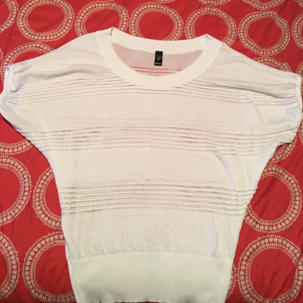 Over sized mesh sweater