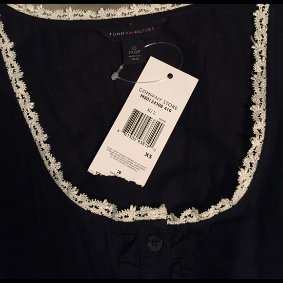 NWT Tommy Hilfiger top! - Picture 2 of 2
