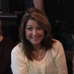 Meet your Posher, Christine