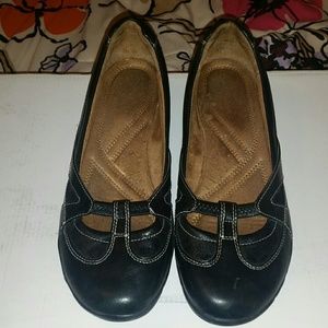 Naturalizer flat loafers
