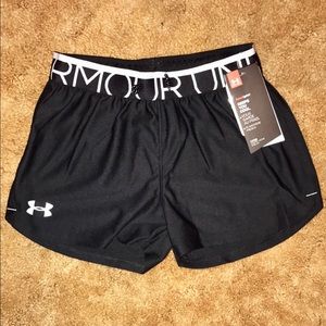 NWT!! 💥Girls💥YOUTH SMALL Under Armour Shorts