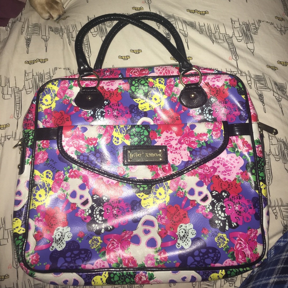 ✨💖 Betsey Johnson Skull Bag 💖✨