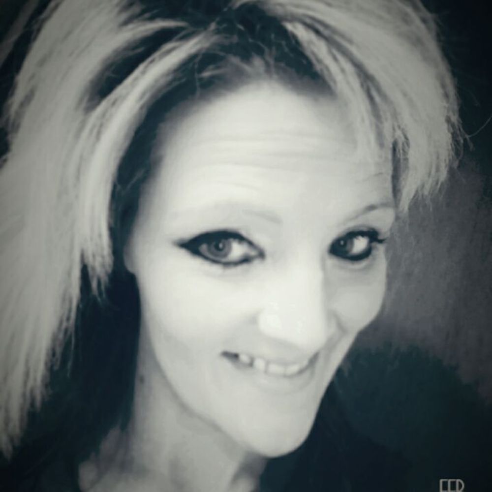 Meet your Posher, Stacy