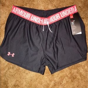 💥NWT💥Women's Under Armour Shorts