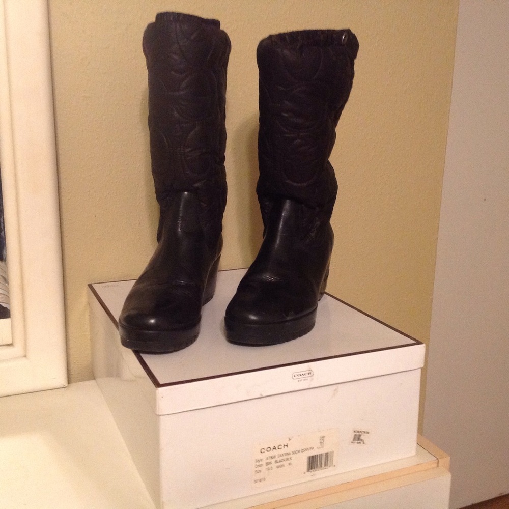 Below knee high Winter black boots