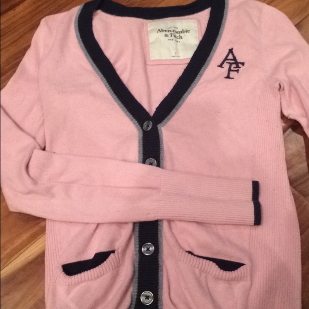 Abercrombie & Fitch Small Cardigan