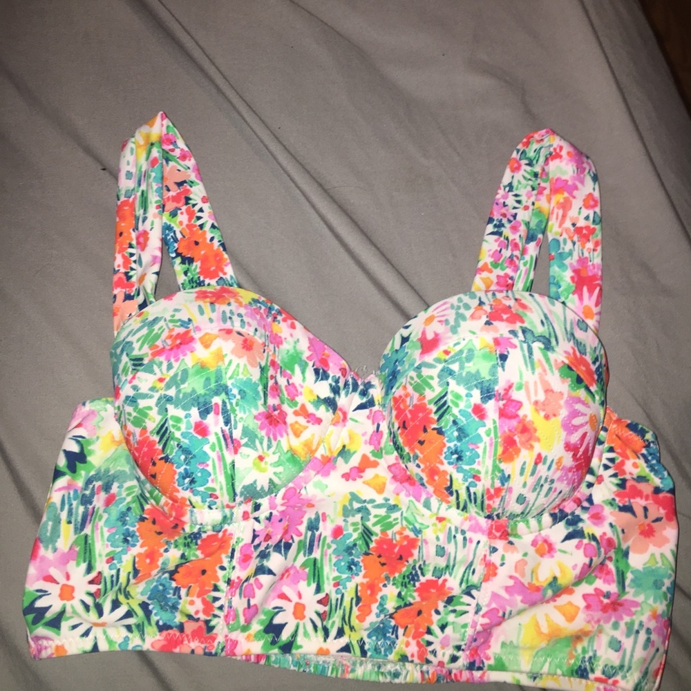 Cute bikini top