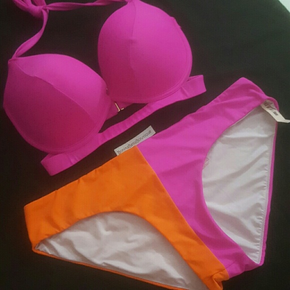 Victoria's Secret Large BIKINI BUNDLE NWT