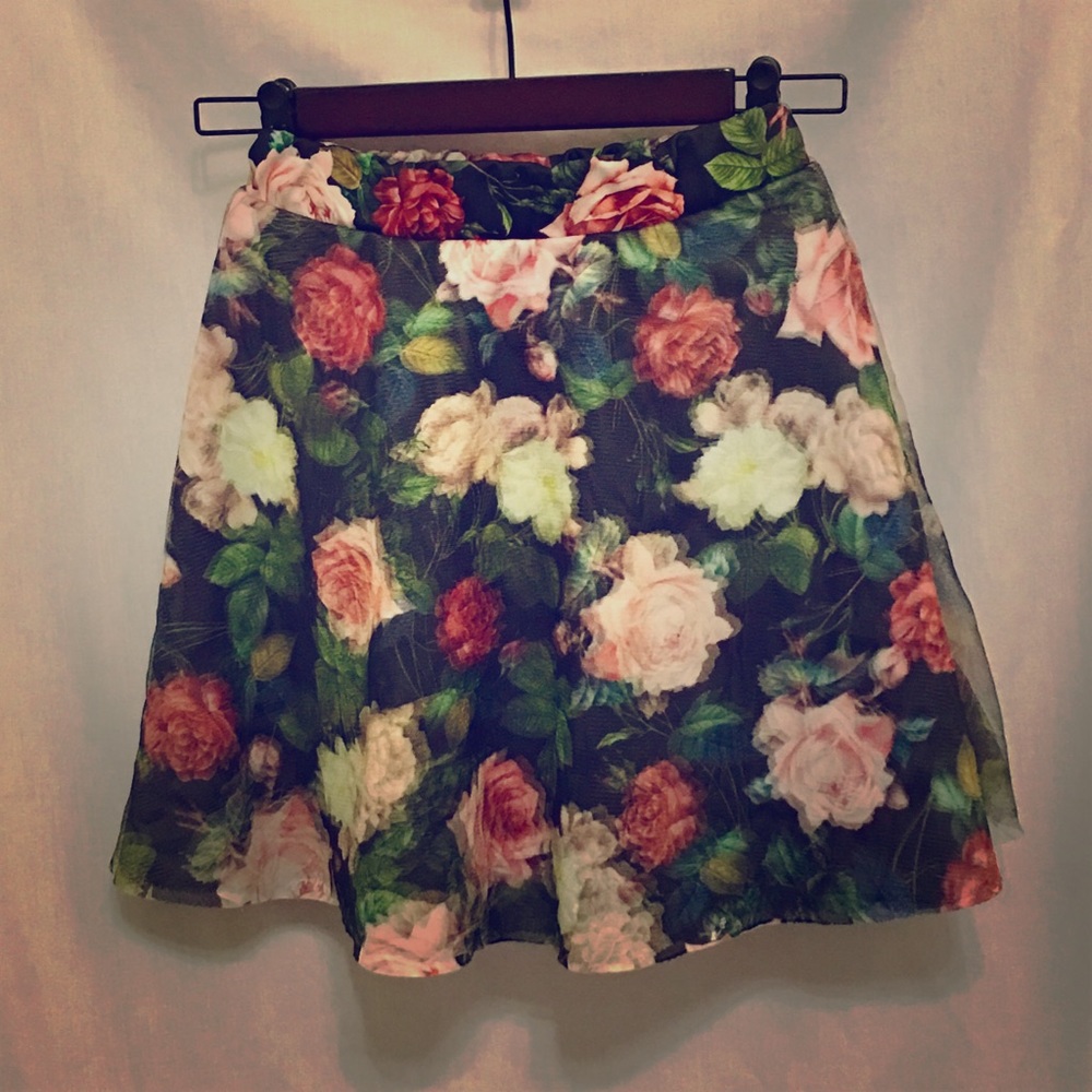 🔥🌹😍 Rose layered skater skirt