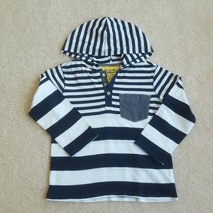 Hooded long-sleeve tshirt