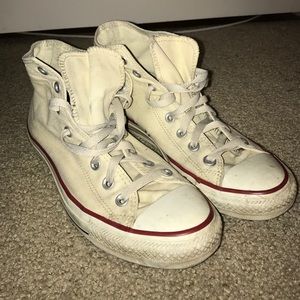 Converse (cream white)