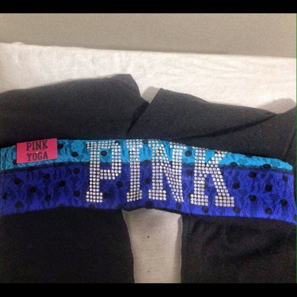 SOLD NWT Pink VS Boot Cut Yoga Pants - Picture 5 of 7